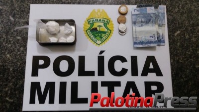 Palotina - Mulher é presa pela PM ao traficar drogas em sua residência. 