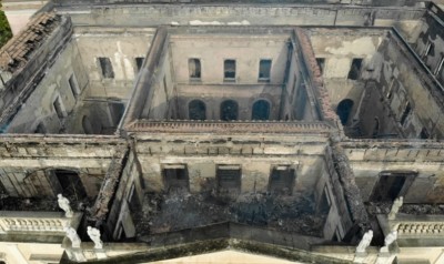 Museu Nacional no Rio queimou por mais de seis horas; bombeiros fazem rescaldo