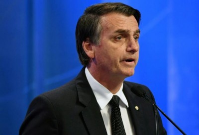 Bolsonaro volta à Unidade de Cuidados Intensivos após cirurgia de emergência