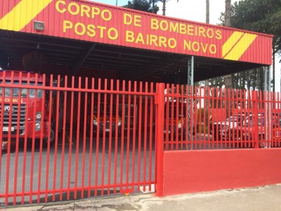 Curitiba - Ladrão tenta roubar mulher que levava filho para escola e é espancado