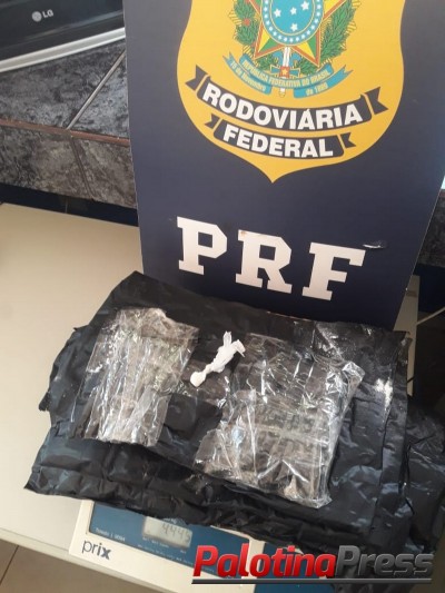 PRF/PR flagra dupla do Rio Grande do Sul transportando cocaína para ser revendida em Pelotas