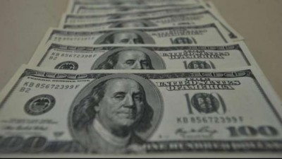 Dólar fecha em R$ 3,88, menor valor desde agosto