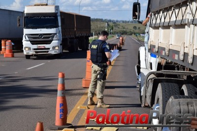 PRF prende caminhoneiro por uso de documento falso na BR-487 em Alto Paraíso 