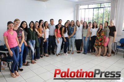 Curso de manicure e pedicure são concluídos na Faculdade do Trabalhador