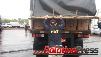 PRF apreende carreta bitrem com R$ 2,6 milhões em cigarros no Paraná