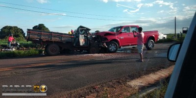 GRAVE ACIDENTE ENVOLVENDO CAMINHONETA DE ASSIS TIRA A VIDA DE UMA PESSOA ENTRE GOIOERÊ E QUARTO CENTENÁRIO