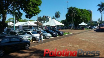 Iniciou na manhã desta sexta-feira em Palotina o Feirão de Veículos Sicredi.