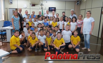 Estudantes da Escola Joaquim visitam Câmara de Palotina 