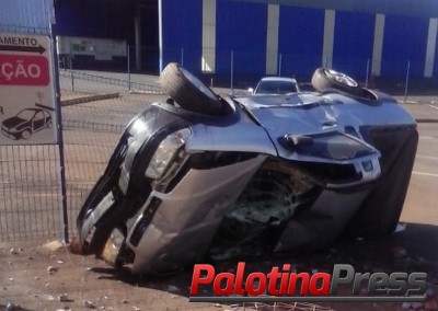 Policia rodoviária registra capotamento de veículo entre Palotina e Toledo