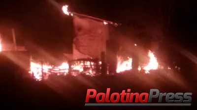 Mais uma residência é incendiada na comunidade de Rio Bonito em Francisco Alves.