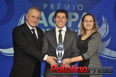 Sicredi Vale do Piquiri Abcd PR/SP recebe premiação de melhor instituição financeira no Prêmio Acipa