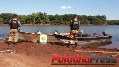 BPFRON/COBRA aprende embarcação carregada com contrabando em Guaíra-PR 