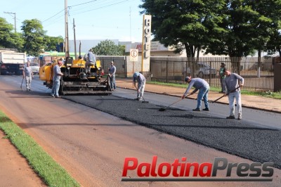 Recape asfáltico avança na Avenida Presidente Kennedy