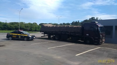 Após 63 km de fuga e tiros, PRF prende caminhoneiro que dirigia sob efeito de cocaína