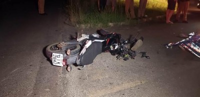Motociclista morre em batida com caminhão na PR 180