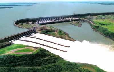 Barragem de Itaipu não corre risco de rompimento