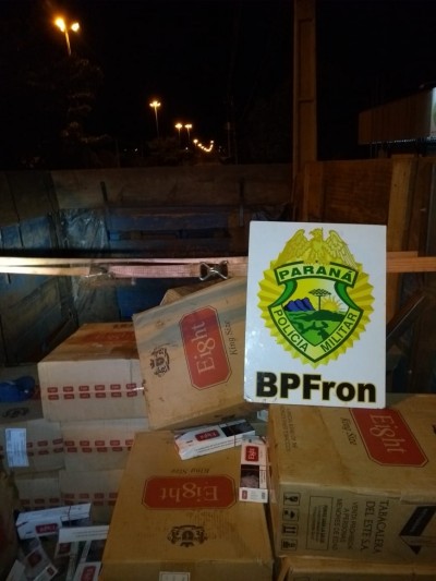AÇÕES NA REGIÃO DE FRONTEIRA ATRAVÉS DO BPFRON, RESULTAM EM APREENSÕES DE CONTRABANDO, GRANDE QUANTIDADE DE CIGARROS CONTRABANDEADOS, ENTORPECENTE, ARMA E MUNIÇÕES E UM VEÍCULO PRODUTO DE FURTO.