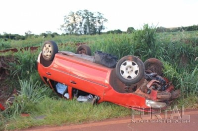 Condutor perde o controle e capota Gol entre Nova Santa Rosa e Maripá