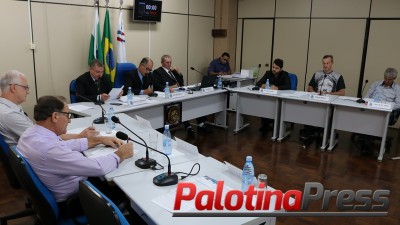 Câmara de Palotina abre período legislativo com leitura de 23 projetos e fala do prefeito na tribuna