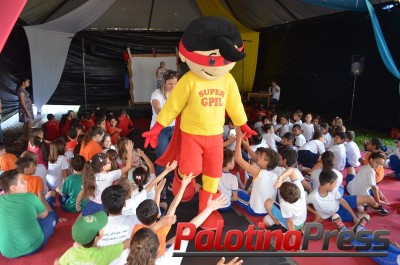 Espetáculo teatral comemora os 10 anos do GPIL em Palotina