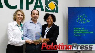 Reconhecimento - Ponto de Atendimento Sebrae da Acipa recebe premiação