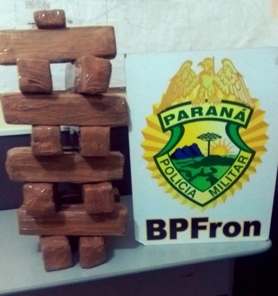 BPFRON APREENDE MACONHA DURANTE ABORDAGEM A ÔNIBUS EM GUAÍRa