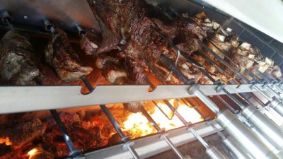 Domingo é dia de O Braseiro, faça sua encomenda e garanta o melhor churrasco na brasa.