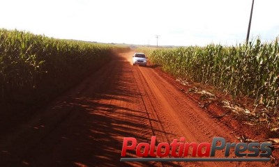 Estradas rurais recebem melhorias no Distrito de São Camilo