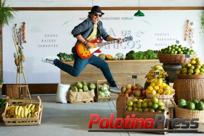 Sicredi usa sucesso da Banda Blitz em nova campanha promocional de poupança: sorteios vão distribuir R$ 1,5 milhão