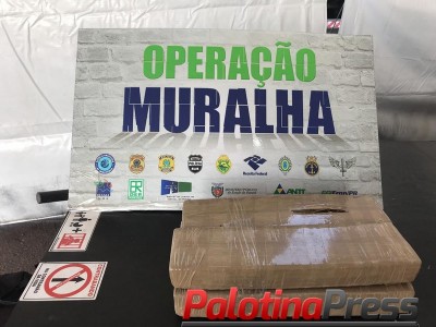 BPFron – PRENDE INDIVÍDUO MAIOR DE IDADE TRANSPORTANDO 4KG DE MACONHA.