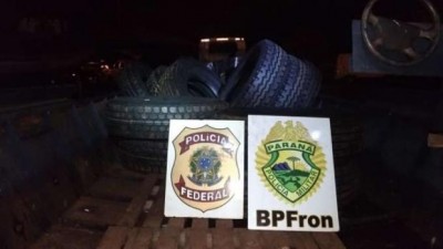 Barco carregado de contrabando é apreendido em Mercedes