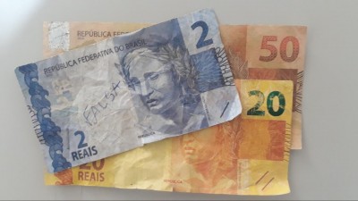 Maripá- Notas falsas estavam circulando pelo comércio.