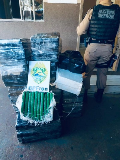 BPFRON APREENDE MAIS DE TREZENTOS QUILOS DE MACONHA EM FOZ DO IGUAÇU-PR