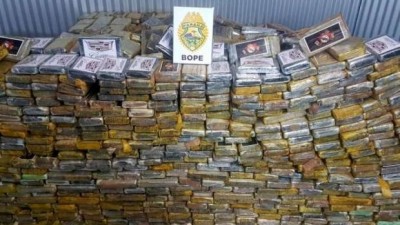 Bope apreende 3,3 toneladas de cocaína em Guaratuba