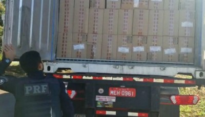 Final de semana: PRF apreende meia tonelada de maconha e R$ 2,25 milhões de reais em cigarros