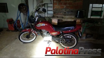 Palotina - PM apreende motocicleta com infrações de trânsito