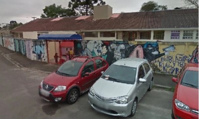 Homem tenta furtar creche de Curitiba e é encontrado em cima do armário