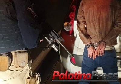 PRF prende homem com mandado de prisão em aberto durante abordagem de rotina
