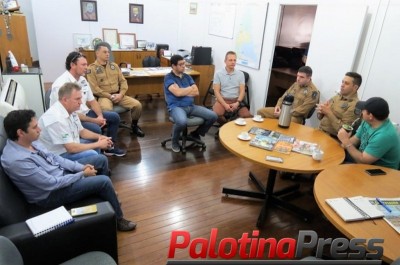 Reunião no BPFron discute ações contra roubos e furtos de barcos no Lago de Itaipu