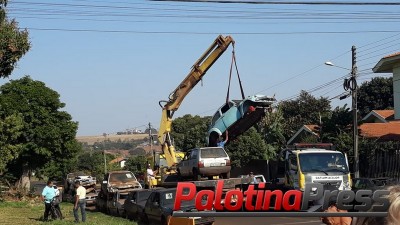 Palotina - Veículos apreendidos pela Polícia são retirados das vias públicas  
