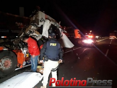 Uma pessoa fica ferida em batida entre três caminhões na BR-376, em Ponta Grossa