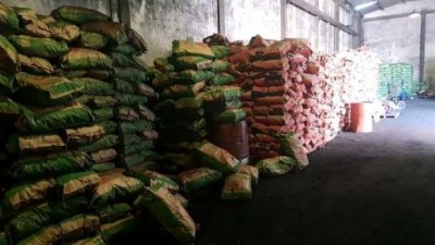 BPAmb apreende mais de 25 toneladas de carvão vegetal em Curitiba