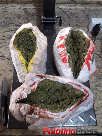 BPFRON APREENDE MAIS DE 18 KG DE MACONHA EM CÉU AZUL/PR