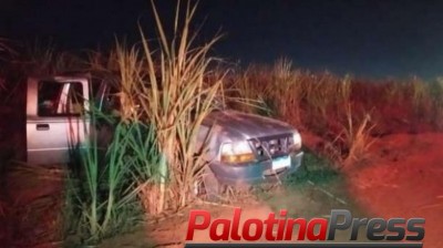 Mulher de 55 anos morre em capotamento na área rural de Umuarama