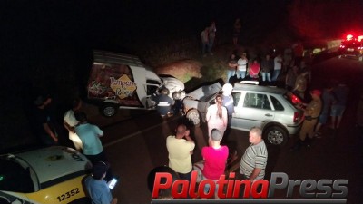Colisão entre Fiorino e Gol deixa três feridos entre Assis e Jesuítas