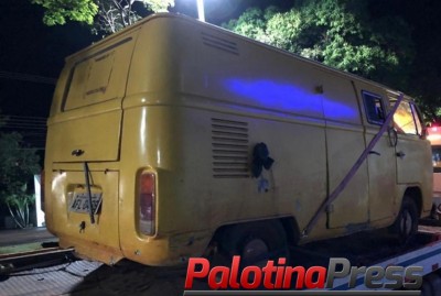 Polícia Federal faz apreensão de veículo carregado com cigarros em Mercedes