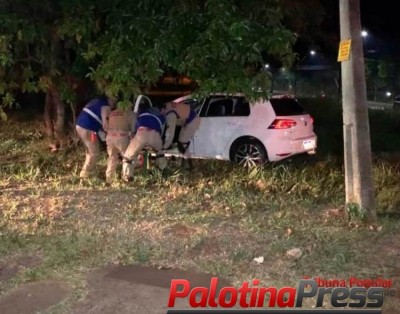 Homem é metralhado dentro de veículo na Vila Yolanda, em Foz do Iguaçu