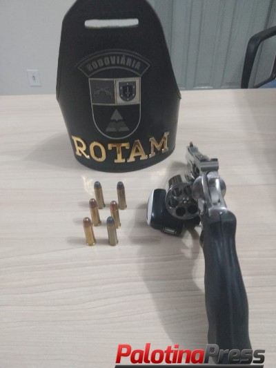 EQUIPE ROTAM DA 3ª Cia/BPRv  APREENDE  ARMA DE FOGO