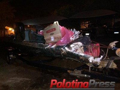 PF de Guaíra faz apreensão de lancha e cigarros contrabandeados do Paraguai