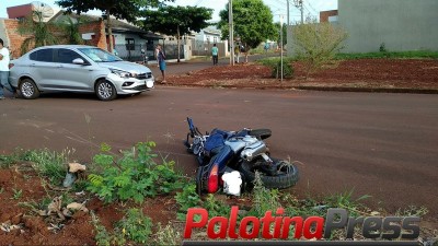 Palotina- Acidente entre carro e motocicleta deixa condutor ferido.